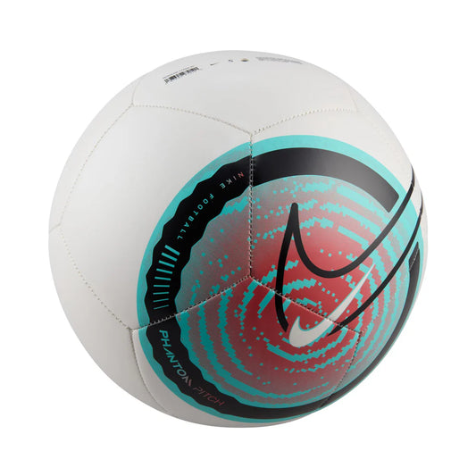 Nike Phantom Pitch