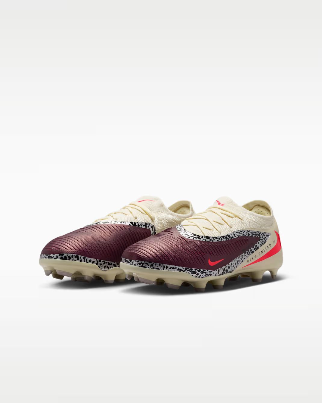 Nike Jr Phantom 6 Low Pro FG NU3