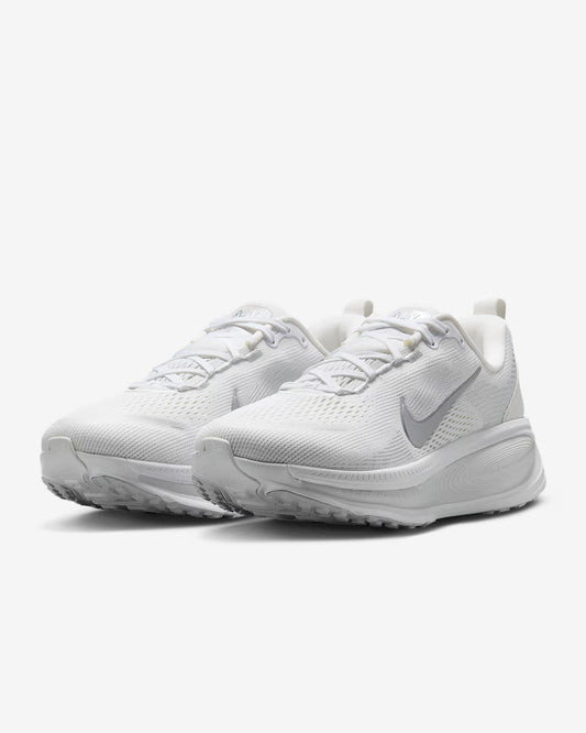 W Nike Vomero 18